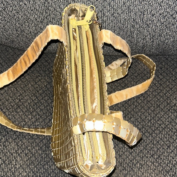 Vintage Marlo Gold Mesh Shoulder Bag! - Picture 4 of 5